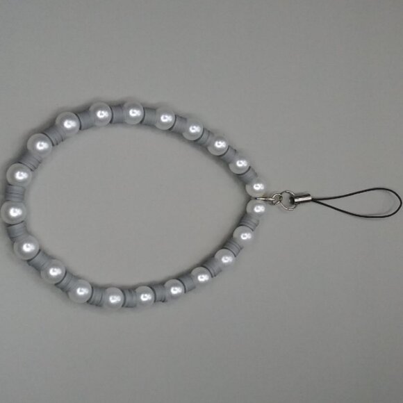 Elegant Pearl & Grey Beaded Phone Charm Strap – Chic Wristlet Style - Picture 4 of 4